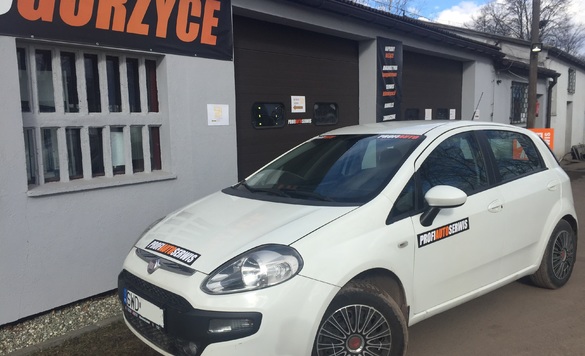 Zdjęcia warsztat samochodowy ProfiAuto Serwis Gorzyce w Gorzyce