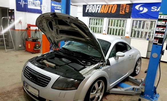 Zdjęcia warsztat samochodowy ProfiAuto Serwis Gorzyce w Gorzyce