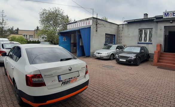 Zdjęcia warsztat samochodowy PAS Moto-Progress w Katowice