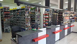 Zdjęcia sklep samochodowy Lim Cars S.C. w Limanowa